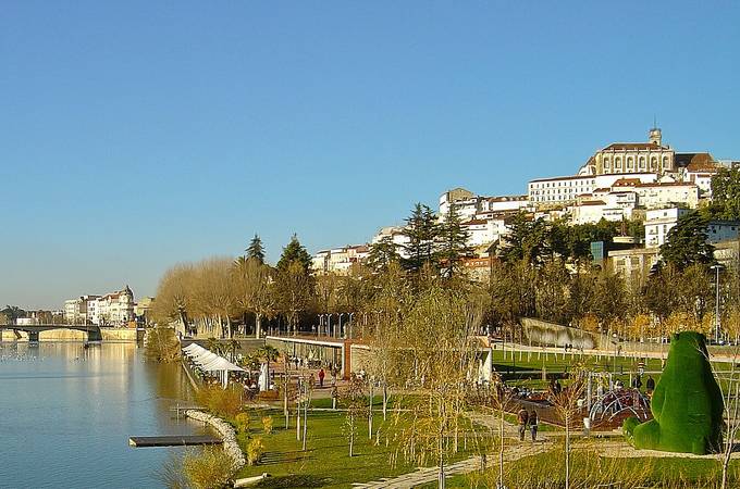 Coimbra, der Altstadthügel über dem Mondego