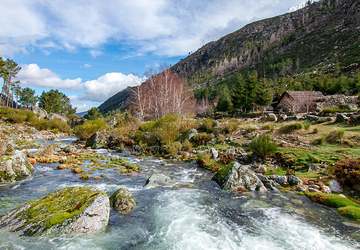 Das Gletschertal des Zêzere in der Serra da Estrela